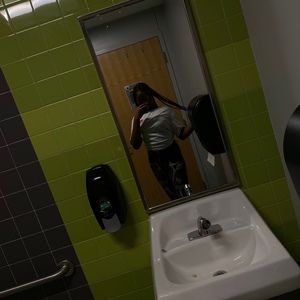 Meet your Posher, Justice